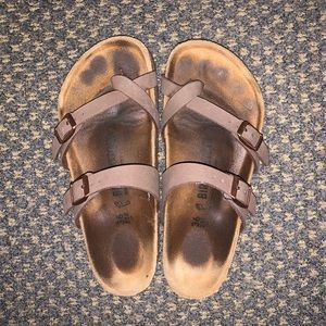 Mayari Birkenstocks